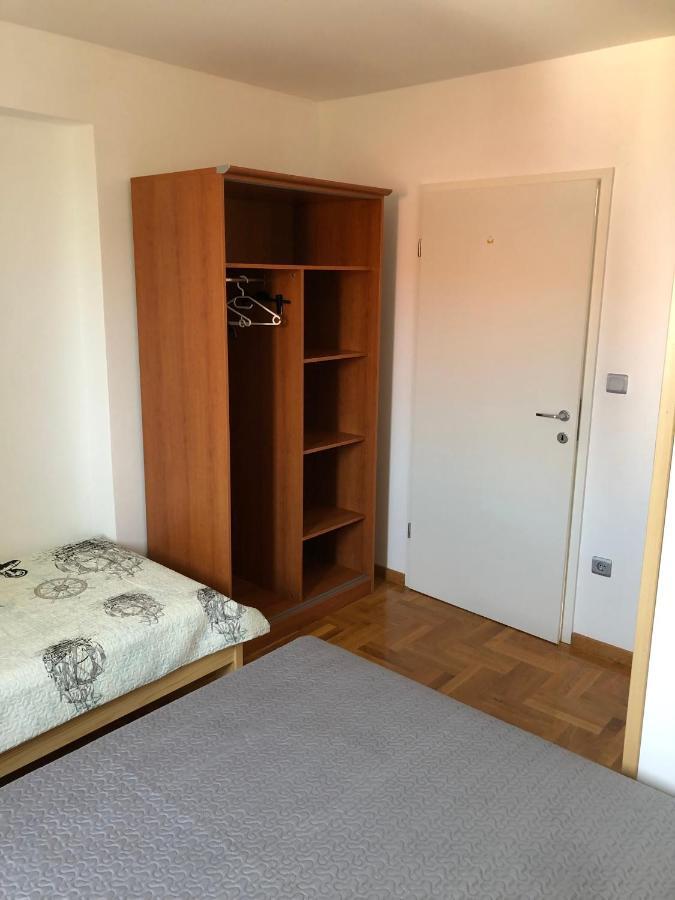 Vito & Rocco Apartment Malinska Ngoại thất bức ảnh