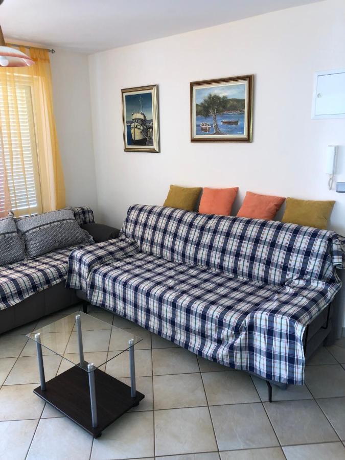 Vito & Rocco Apartment Malinska Ngoại thất bức ảnh